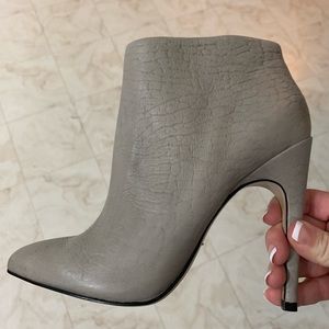 Aldo grey leather booties